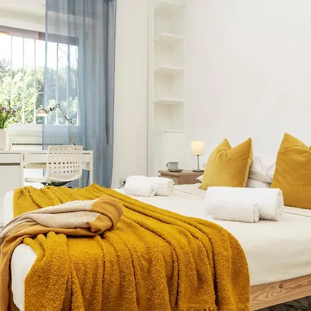 Spazioso Vicino Eur Apartment *