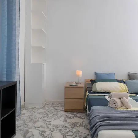 Spazioso Vicino Eur Apartment *
