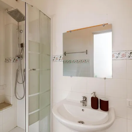 Spazioso Vicino Eur Apartment Rome